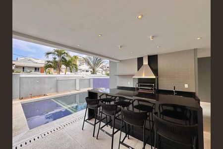 Casa de condomínio à venda com 364m², 4 quartos e 3 vagas Casa de condomínio à venda com 364m², 4 quartos e 3 vagasÁrea de Serviço