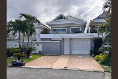 Fachada de casa de condomínio à venda com 4 quartos, 364m² em Barra da Tijuca, Rio de Janeiro