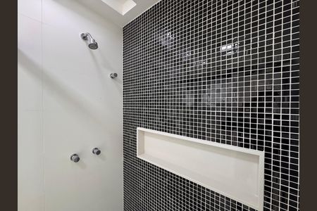 Casa de condomínio à venda com 364m², 4 quartos e 3 vagas Casa de condomínio à venda com 364m², 4 quartos e 3 vagasSuíte 3 - Banheiro