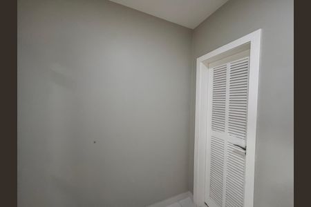 Casa de condomínio à venda com 364m², 4 quartos e 3 vagas Casa de condomínio à venda com 364m², 4 quartos e 3 vagasÁrea de Serviço