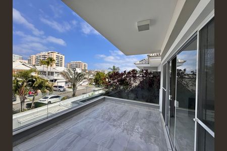 Suíte 1 - Varanda de casa de condomínio à venda com 4 quartos, 364m² em Barra da Tijuca, Rio de Janeiro