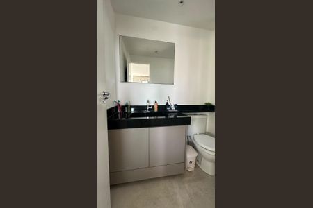 Banheiro de apartamento para alugar com 1 quarto, 75m² em Barra Olímpica, Rio de Janeiro