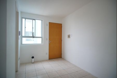 Sala de apartamento para alugar com 2 quartos, 40m² em Rubem Berta, Porto Alegre