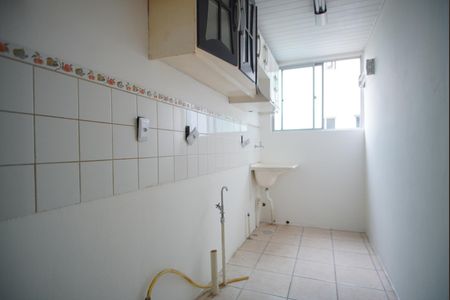 Cozinha de apartamento para alugar com 2 quartos, 40m² em Rubem Berta, Porto Alegre