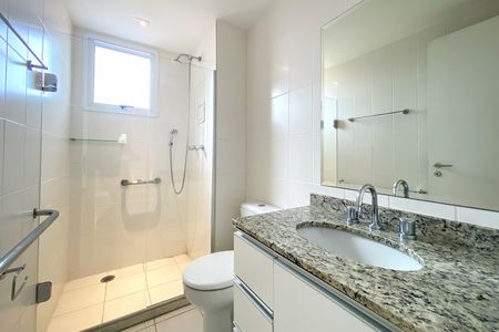 Apartamento à venda com 74m², 2 quartos e 2 vagas Apartamento à venda com 74m², 2 quartos e 2 vagasBanheiro da Suíte