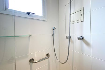 Apartamento à venda com 74m², 2 quartos e 2 vagas Apartamento à venda com 74m², 2 quartos e 2 vagasBanheiro da Suíte