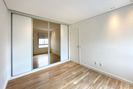 Apartamento à venda com 74m², 2 quartos e 2 vagas Apartamento à venda com 74m², 2 quartos e 2 vagasSuite