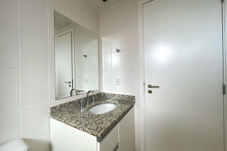 Apartamento à venda com 74m², 2 quartos e 2 vagas Apartamento à venda com 74m², 2 quartos e 2 vagasBanheiro da Suíte