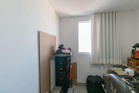 Quarto de apartamento à venda com 2 quartos, 57m² em Jardim Guanabara, Belo Horizonte