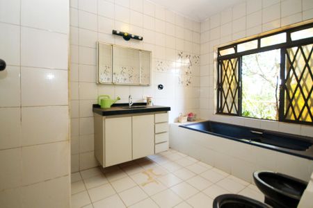 Casa para alugar com 890m², 6 quartos e 6 vagas Casa para alugar com 890m², 6 quartos e 6 vagasBanheiro Suíte 1