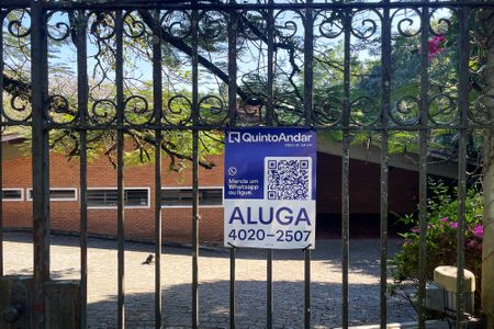 Casa para alugar com 890m², 6 quartos e 6 vagas Casa para alugar com 890m², 6 quartos e 6 vagasPlaca