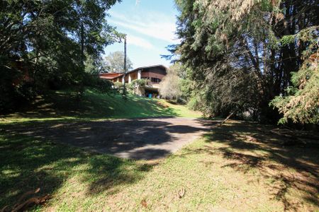 Casa para alugar com 890m², 6 quartos e 6 vagas Casa para alugar com 890m², 6 quartos e 6 vagasQuintal