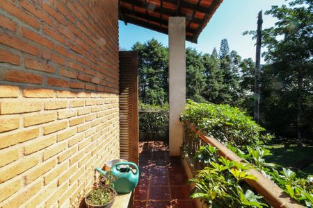Varanda Suíte 1 de casa para alugar com 6 quartos, 890m² em Vila Santo Antonio de Carapicuiba, Cotia