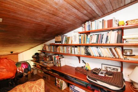 Casa para alugar com 890m², 6 quartos e 6 vagas Casa para alugar com 890m², 6 quartos e 6 vagasMezanino