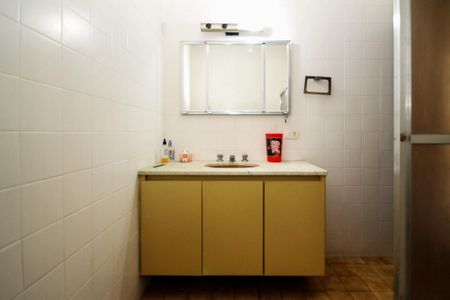 Casa para alugar com 890m², 6 quartos e 6 vagas Casa para alugar com 890m², 6 quartos e 6 vagasBanheiro Quartos 1 e 2
