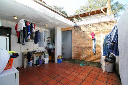 Casa para alugar com 890m², 6 quartos e 6 vagas Casa para alugar com 890m², 6 quartos e 6 vagasQuintal/ Lavanderia Externa