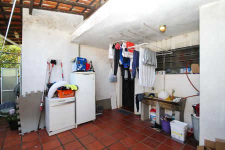 Casa para alugar com 890m², 6 quartos e 6 vagas Casa para alugar com 890m², 6 quartos e 6 vagasQuintal/ Lavanderia Externa
