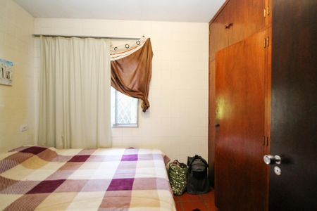 Quartos de Serviço 1 e 2 de casa para alugar com 6 quartos, 890m² em Vila Santo Antonio de Carapicuiba, Cotia