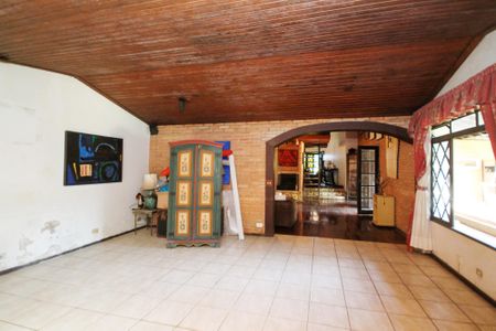 Casa para alugar com 890m², 6 quartos e 6 vagas Casa para alugar com 890m², 6 quartos e 6 vagasSala 1