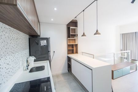Cozinha de apartamento para alugar com 1 quarto, 50m² em Bethaville I, Barueri