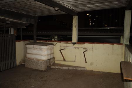 Área externa de casa à venda com 2 quartos, 125m² em Vila Paulo Silas, São Paulo