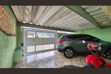 Garagem de casa para alugar com 4 quartos, 182m² em Vila Humaita, Santo André