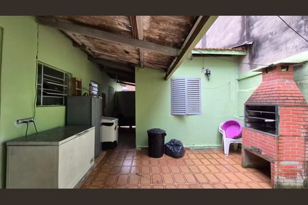 Área de serviço de casa para alugar com 4 quartos, 182m² em Vila Humaita, Santo André