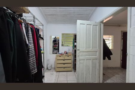 Closet de casa para alugar com 4 quartos, 182m² em Vila Humaita, Santo André