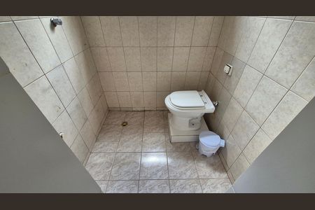 Casa para alugar com 182m², 4 quartos e 2 vagas Casa para alugar com 182m², 4 quartos e 2 vagasBanheiro