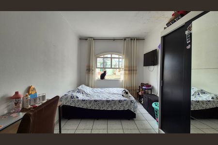 Casa para alugar com 182m², 4 quartos e 2 vagas Casa para alugar com 182m², 4 quartos e 2 vagasQuarto