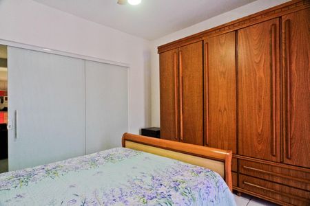 Casa à venda com 268m², 4 quartos e 2 vagas Casa à venda com 268m², 4 quartos e 2 vagasQuarto 1