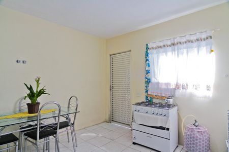Casa à venda com 268m², 4 quartos e 2 vagas Casa à venda com 268m², 4 quartos e 2 vagasCasa 2 - cozinha