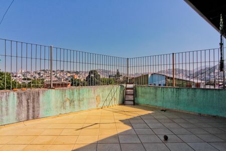 Casa à venda com 268m², 4 quartos e 2 vagas Casa à venda com 268m², 4 quartos e 2 vagasCasa 2 - área de serviço