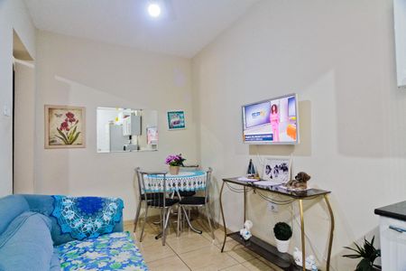 Casa à venda com 268m², 4 quartos e 2 vagas Casa à venda com 268m², 4 quartos e 2 vagasCasa 3