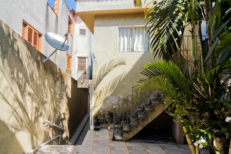 Casa à venda com 268m², 4 quartos e 2 vagas Casa à venda com 268m², 4 quartos e 2 vagasÁrea externa