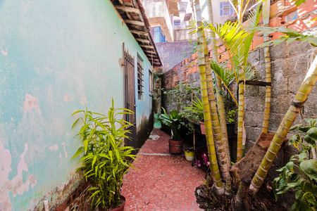 Área externa de casa à venda com 4 quartos, 268m² em Jardim Santa Cruz (zona Norte), São Paulo