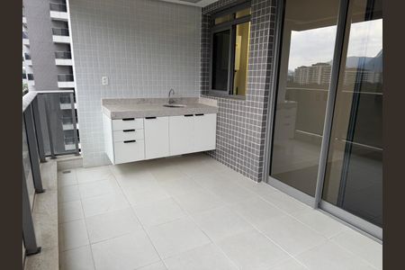 Varanda de apartamento para alugar com 2 quartos, 80m² em Barra Olímpica, Rio de Janeiro