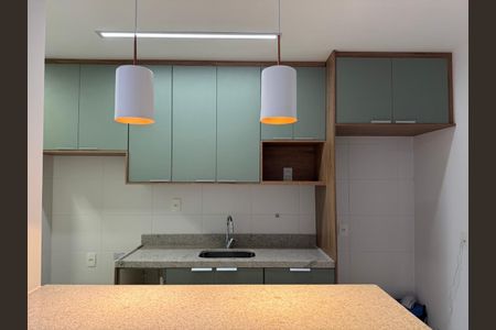 Cozinha de apartamento para alugar com 2 quartos, 80m² em Barra Olímpica, Rio de Janeiro