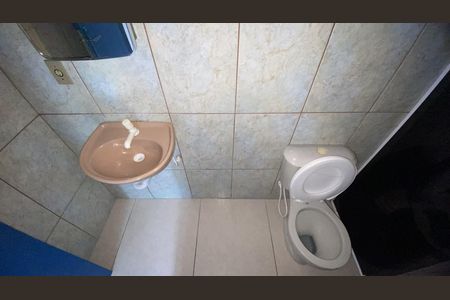 Casa para alugar com 40m², 1 quarto e sem vaga Casa para alugar com 40m², 1 quarto e sem vagaBanheiro