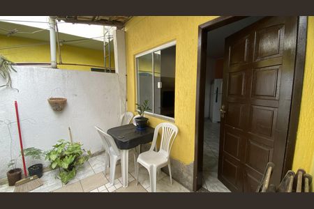 Casa para alugar com 40m², 1 quarto e sem vaga Casa para alugar com 40m², 1 quarto e sem vagaVaranda