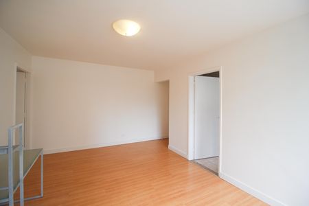 Apartamento para alugar com 81m², 2 quartos e 1 vaga Apartamento para alugar com 81m², 2 quartos e 1 vagaSala