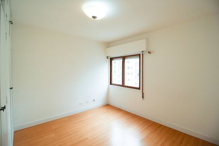 Apartamento para alugar com 81m², 2 quartos e 1 vaga Apartamento para alugar com 81m², 2 quartos e 1 vagaQuarto 1