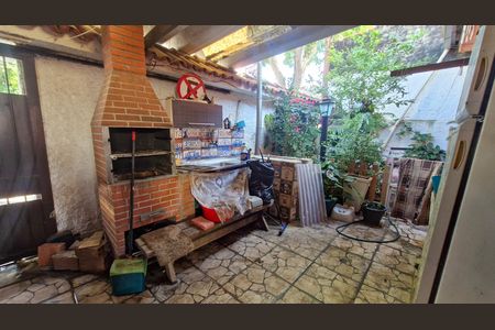 Casa para alugar com 250m², 2 quartos e 3 vagas