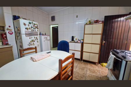 Casa para alugar com 250m², 2 quartos e 3 vagas