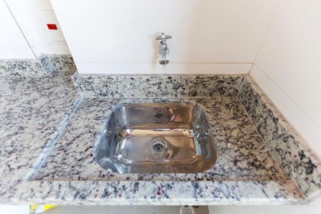 Apartamento para alugar com 40m², 2 quartos e 1 vaga Apartamento para alugar com 40m², 2 quartos e 1 vagaVaranda e área de serviço