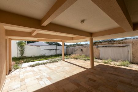 QUINTAL E GARAGEM de casa para alugar com 4 quartos, 380m² em Jardim Campinas, Campinas