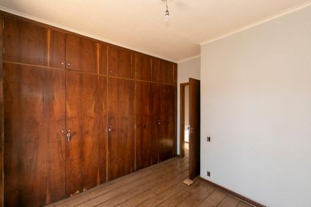 Casa para alugar com 380m², 4 quartos e 2 vagas Casa para alugar com 380m², 4 quartos e 2 vagasQUARTO Nº 3