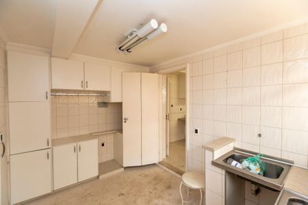 ÁREA DE SERVIÇO de casa para alugar com 4 quartos, 380m² em Jardim Campinas, Campinas