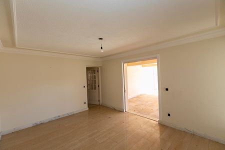 Casa para alugar com 380m², 4 quartos e 2 vagas Casa para alugar com 380m², 4 quartos e 2 vagasSALA DE JANTAR