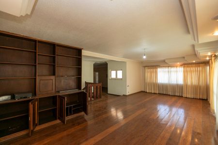 Casa para alugar com 4 quartos, 380m² em Jardim Campinas, Campinas